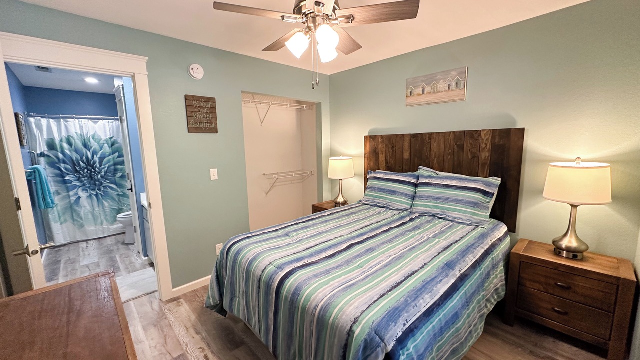 Photo of Bedroom in Reeds Spring