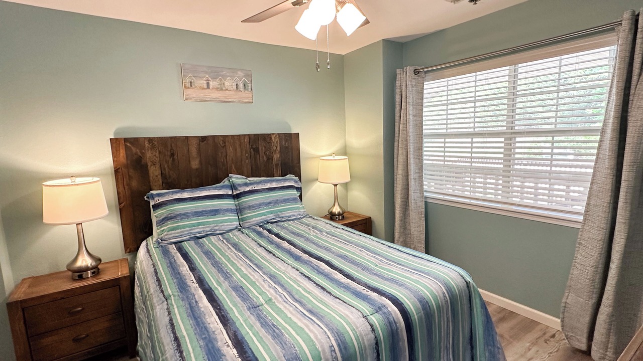 Photo of Bedroom in Reeds Spring