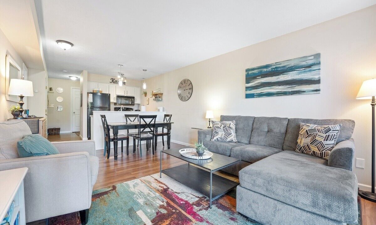 Photo of Livingroom in Notch Estates