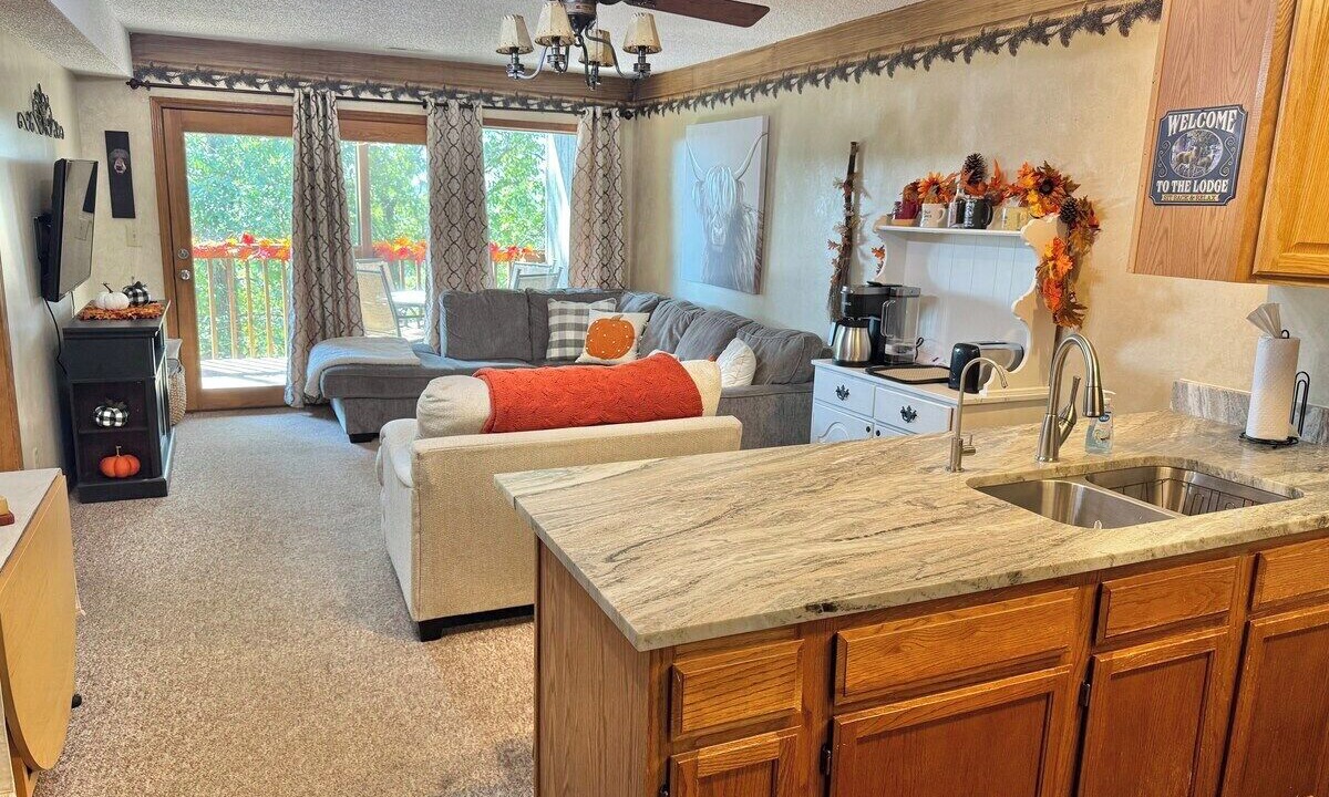 Photo of Livingroom in Notch Estates