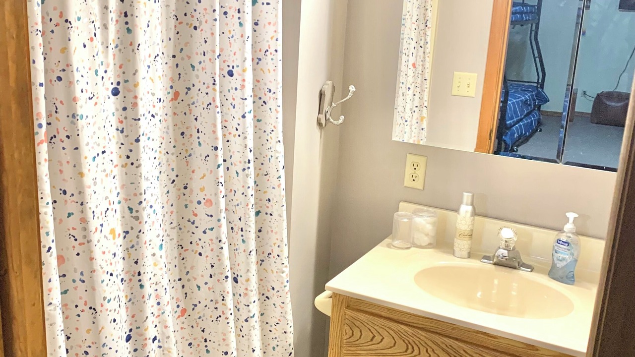 Photo of Bathroom in Shell Knob