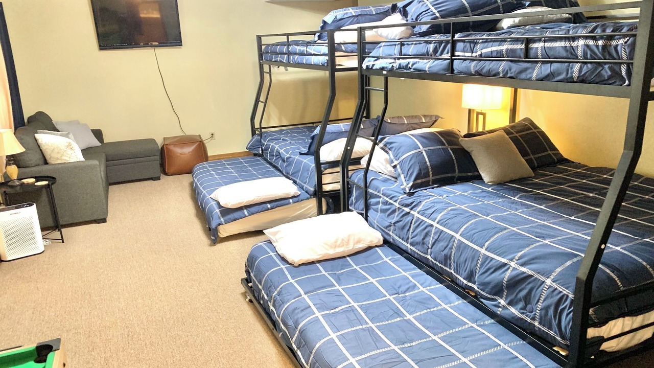 Photo of Bedroom in Shell Knob