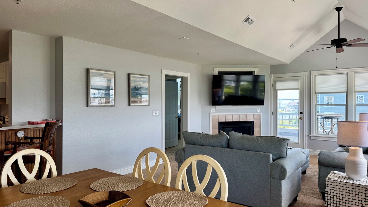 Photo of Livingroom in Manteo
