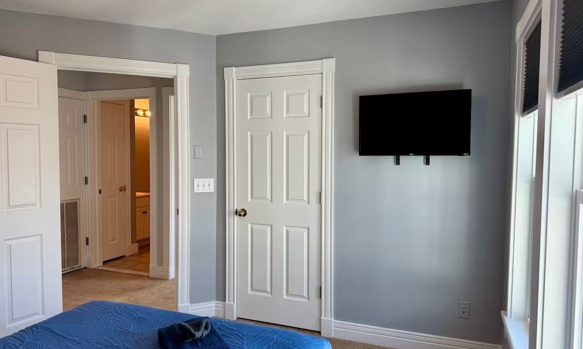 Photo of Bedroom in Manteo