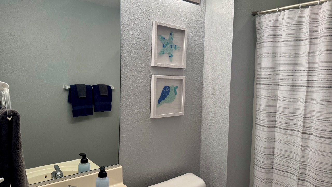 Photo of Bathroom in Manteo