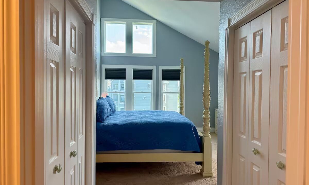 Photo of Bedroom in Manteo