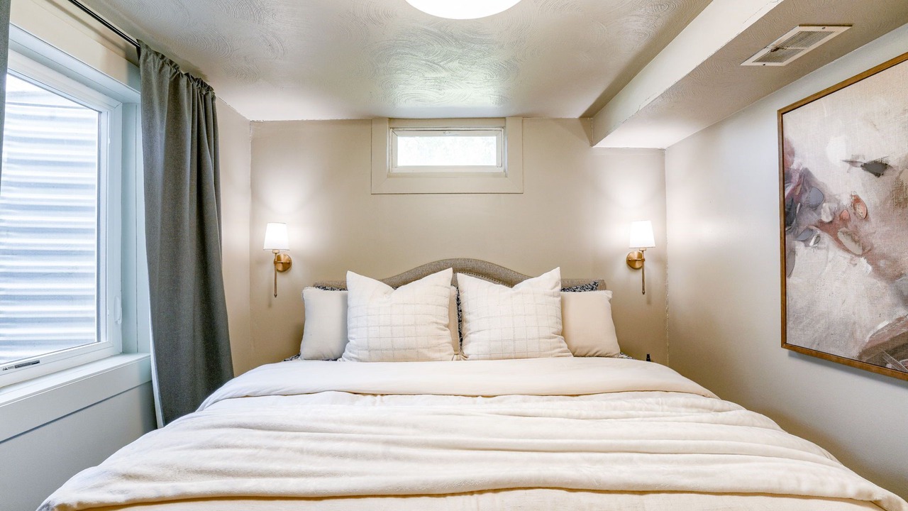 Photo of Bedroom in Ashland