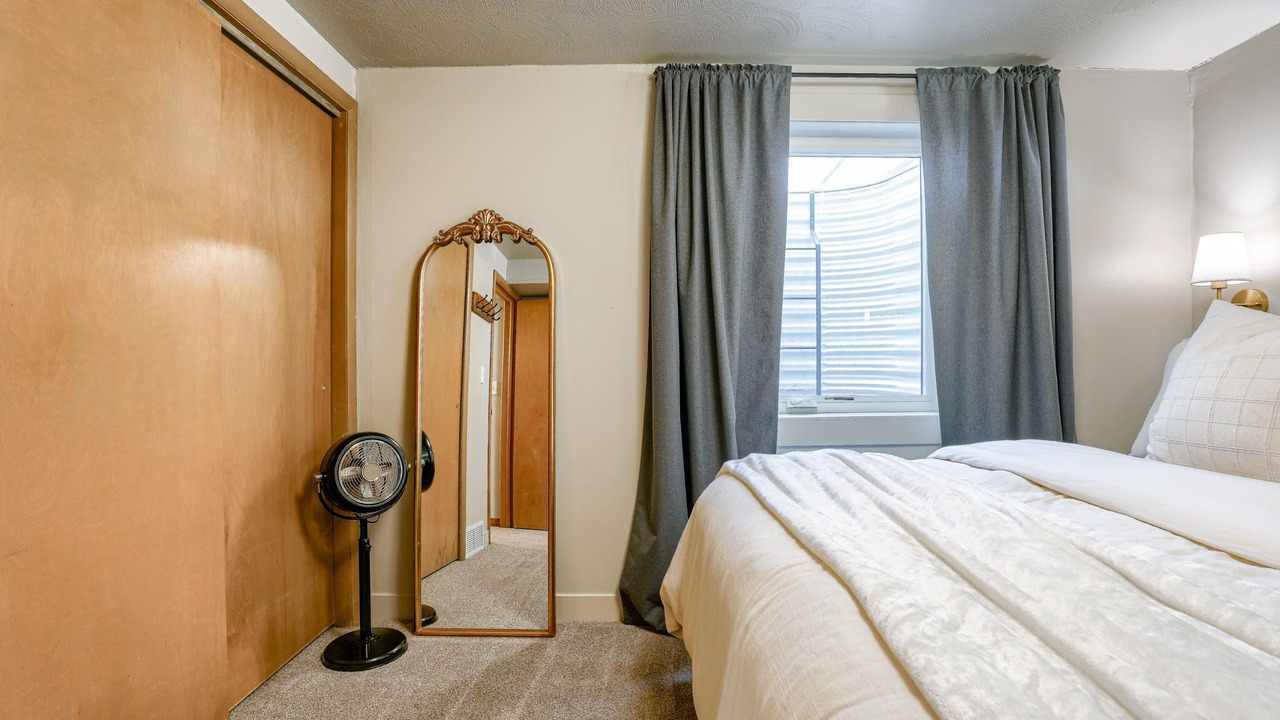 Photo of Bedroom in Ashland