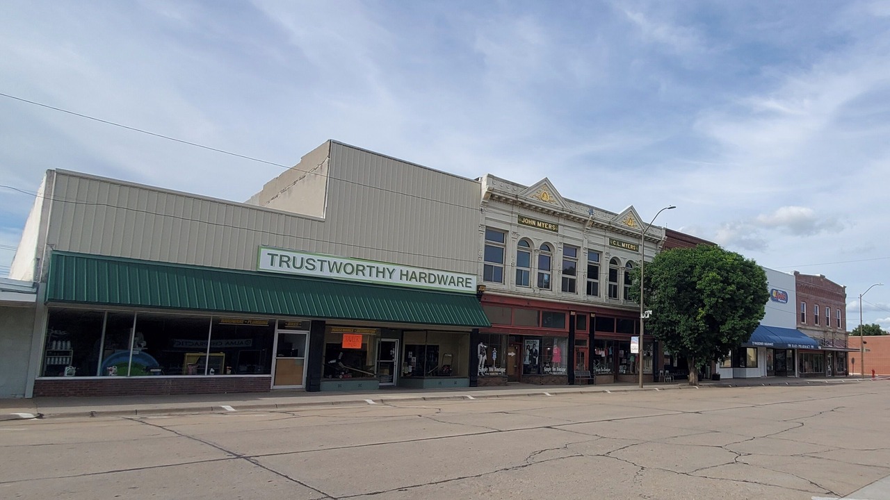 Photo of Others in Alma