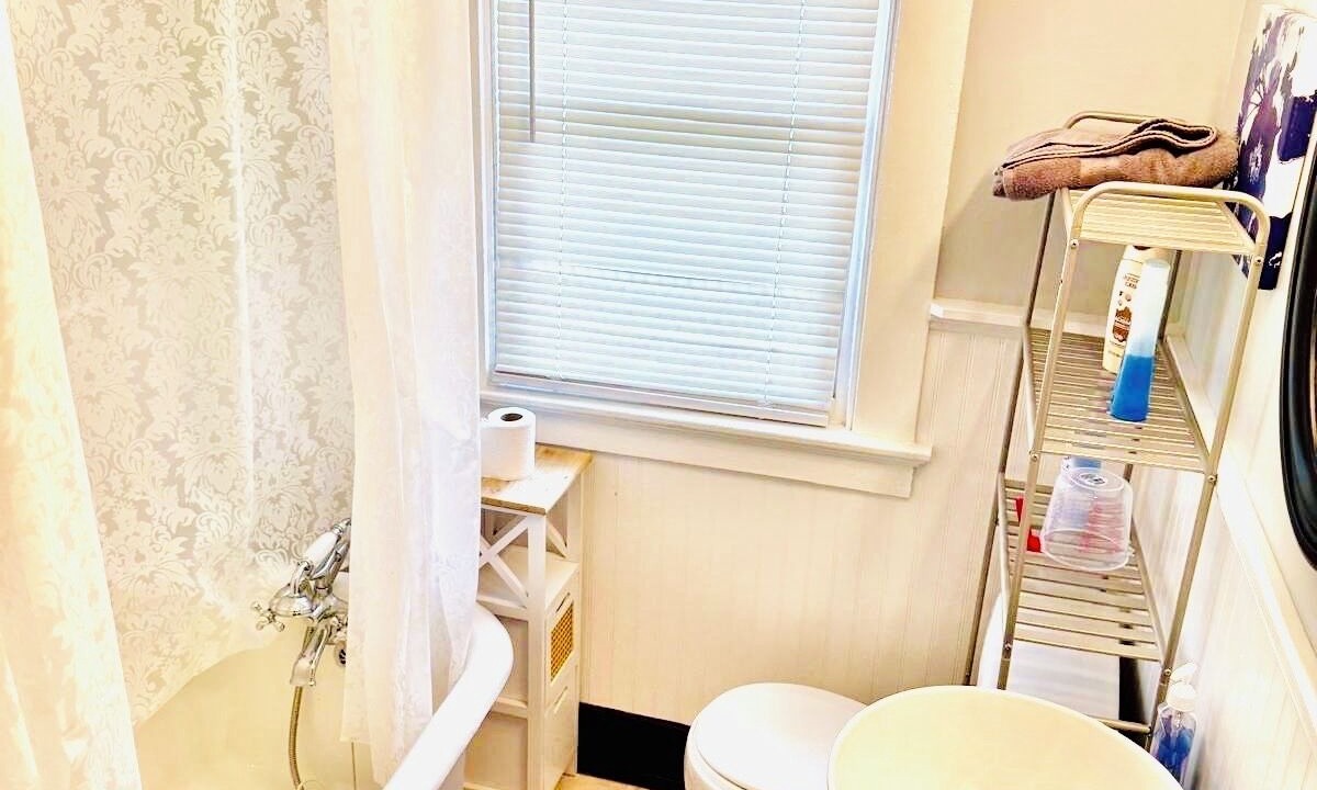 Photo of Bathroom in Latonia