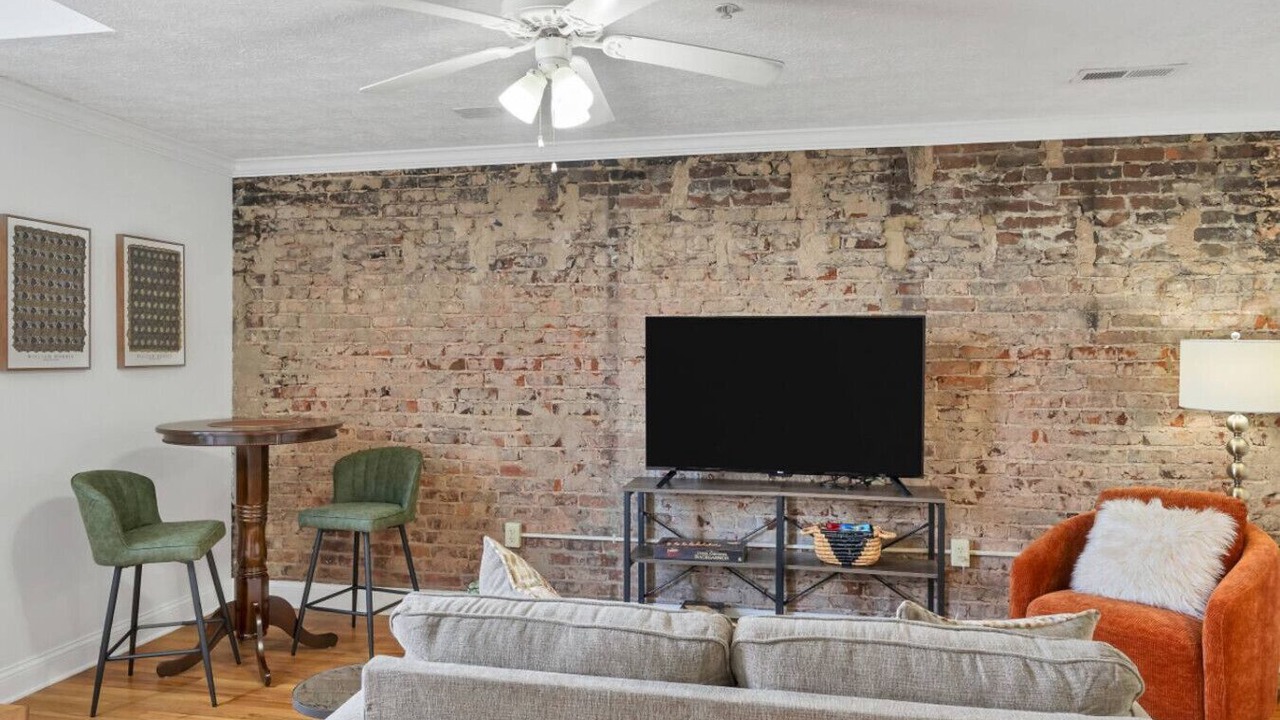 Photo of Livingroom in Maryville