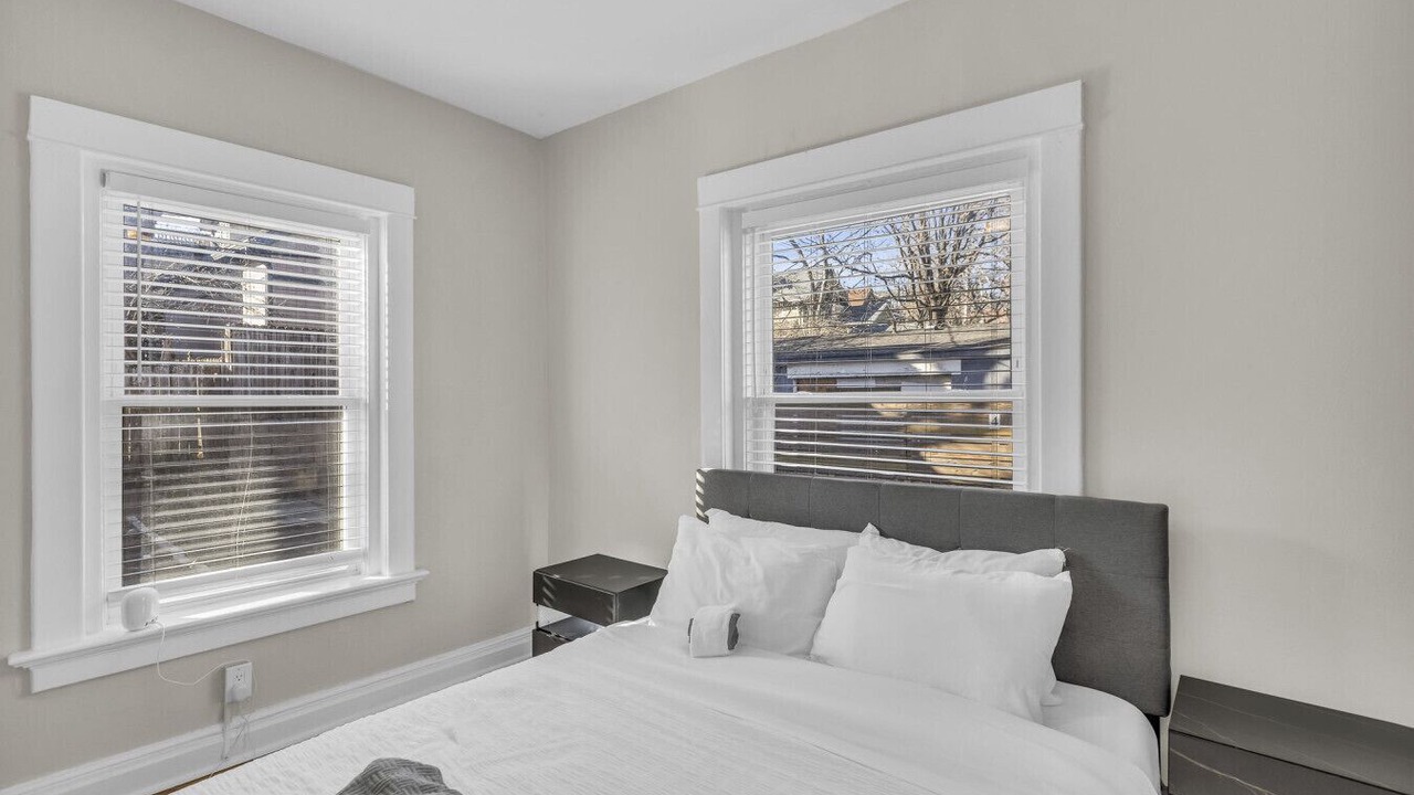 Photo of Bedroom in South Hyde Park
