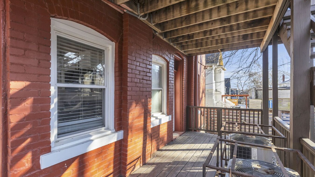 Photo of Patio Balcony in South Hyde Park