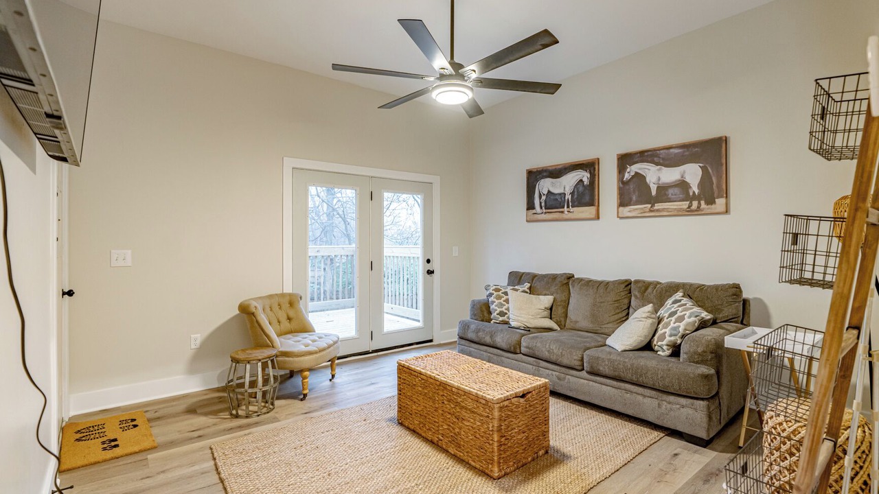 Photo of Livingroom in Elizabethtown