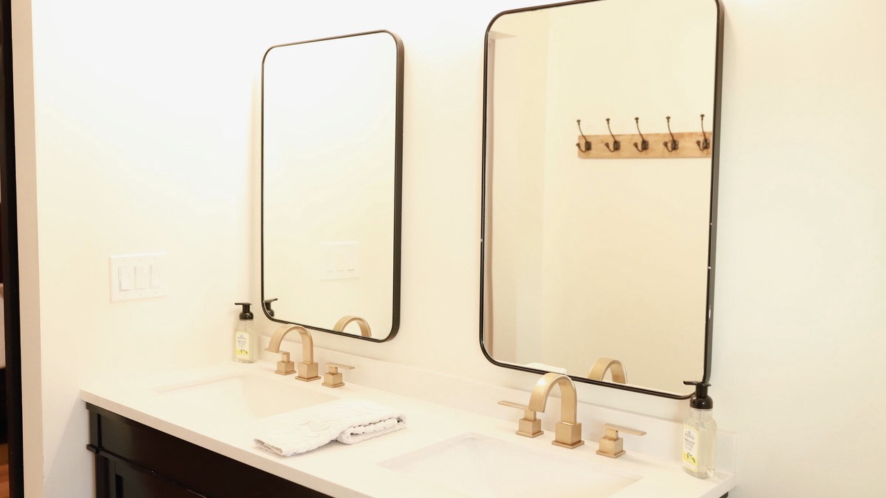 Photo of Bathroom in Hebron Estates