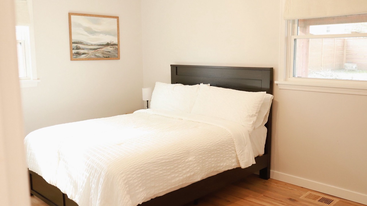 Photo of Bedroom in Hebron Estates