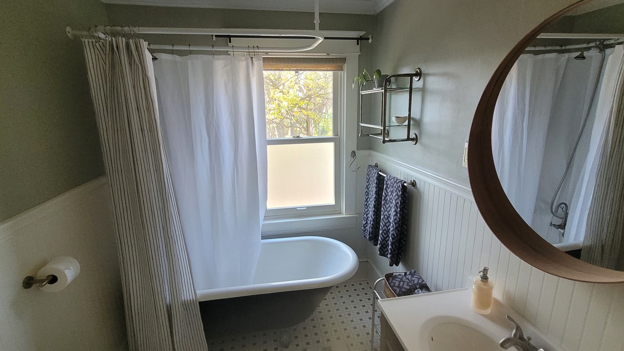 Photo of Bathroom in Beechmont
