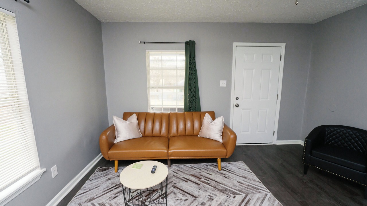 Photo of Livingroom in Knoxville