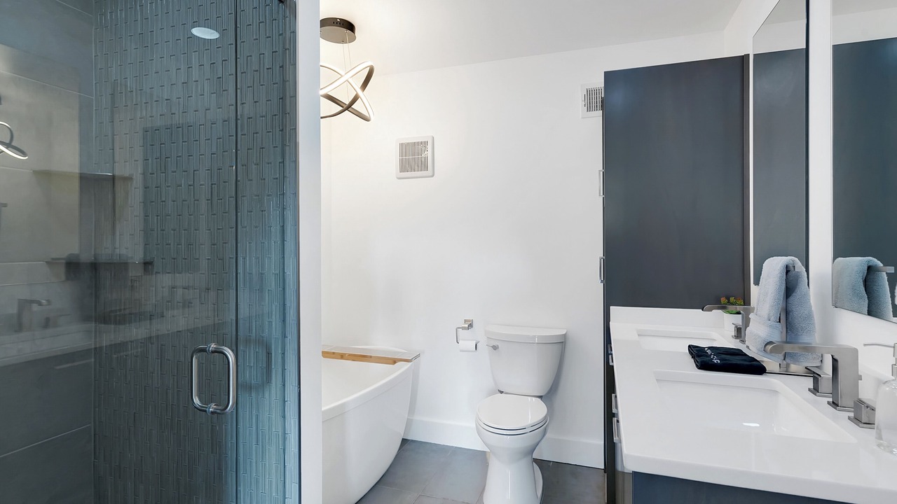 Photo of Bathroom in Coxs Creek
