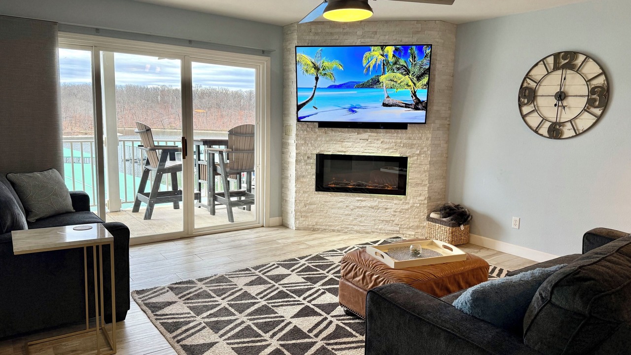Photo of Livingroom in Osage Beach