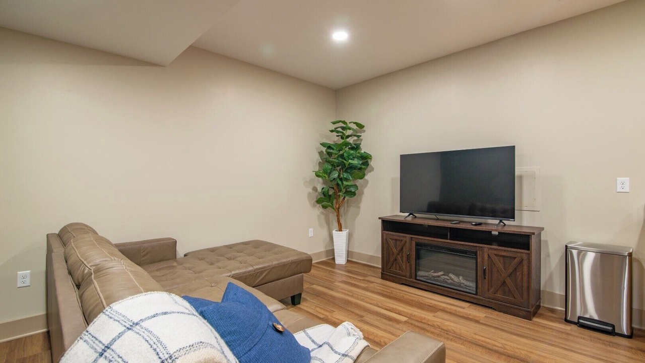 Photo of Livingroom in Elizabethtown