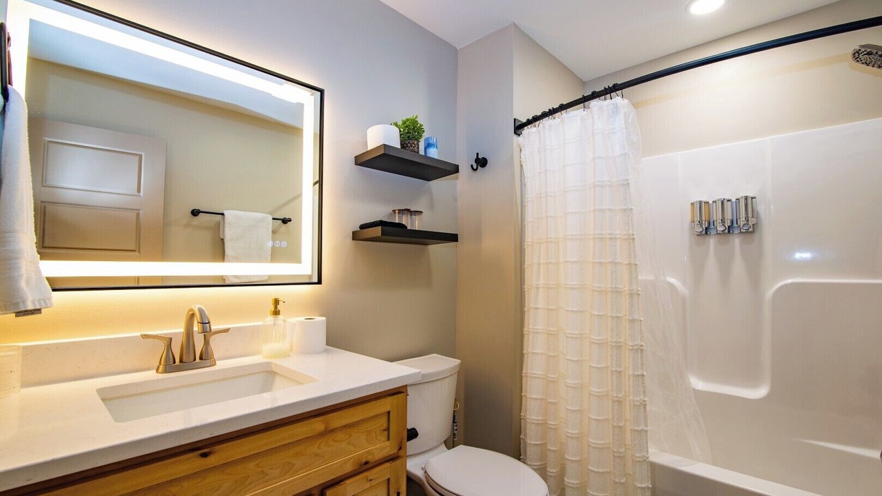 Photo of Bathroom in Elizabethtown