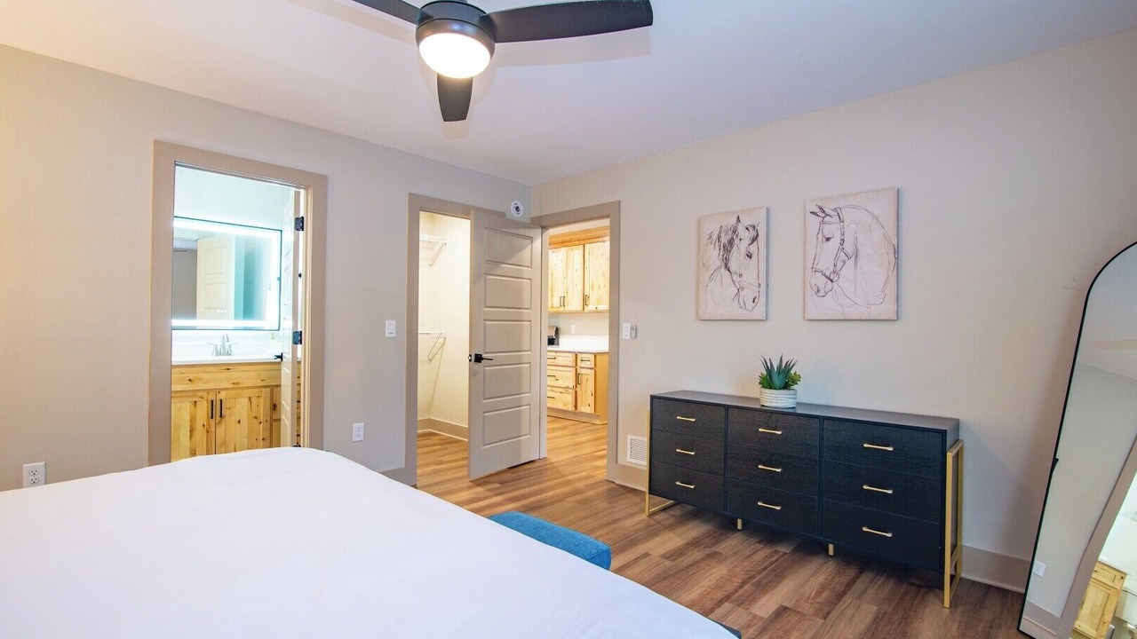 Photo of Bedroom in Elizabethtown