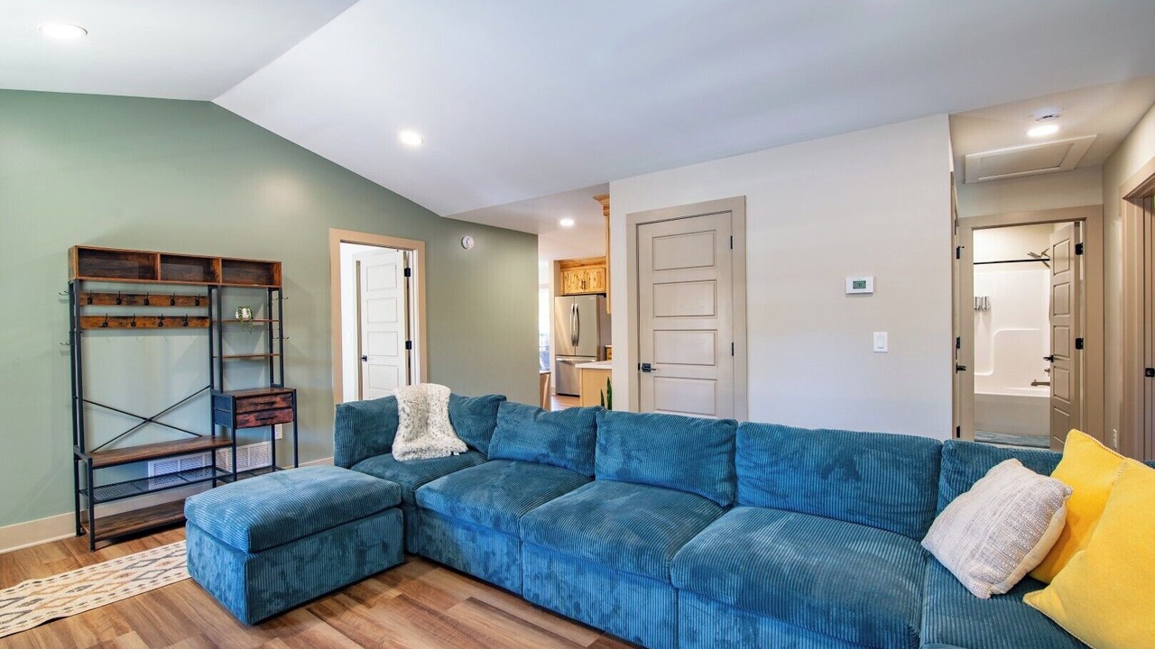 Photo of Livingroom in Elizabethtown