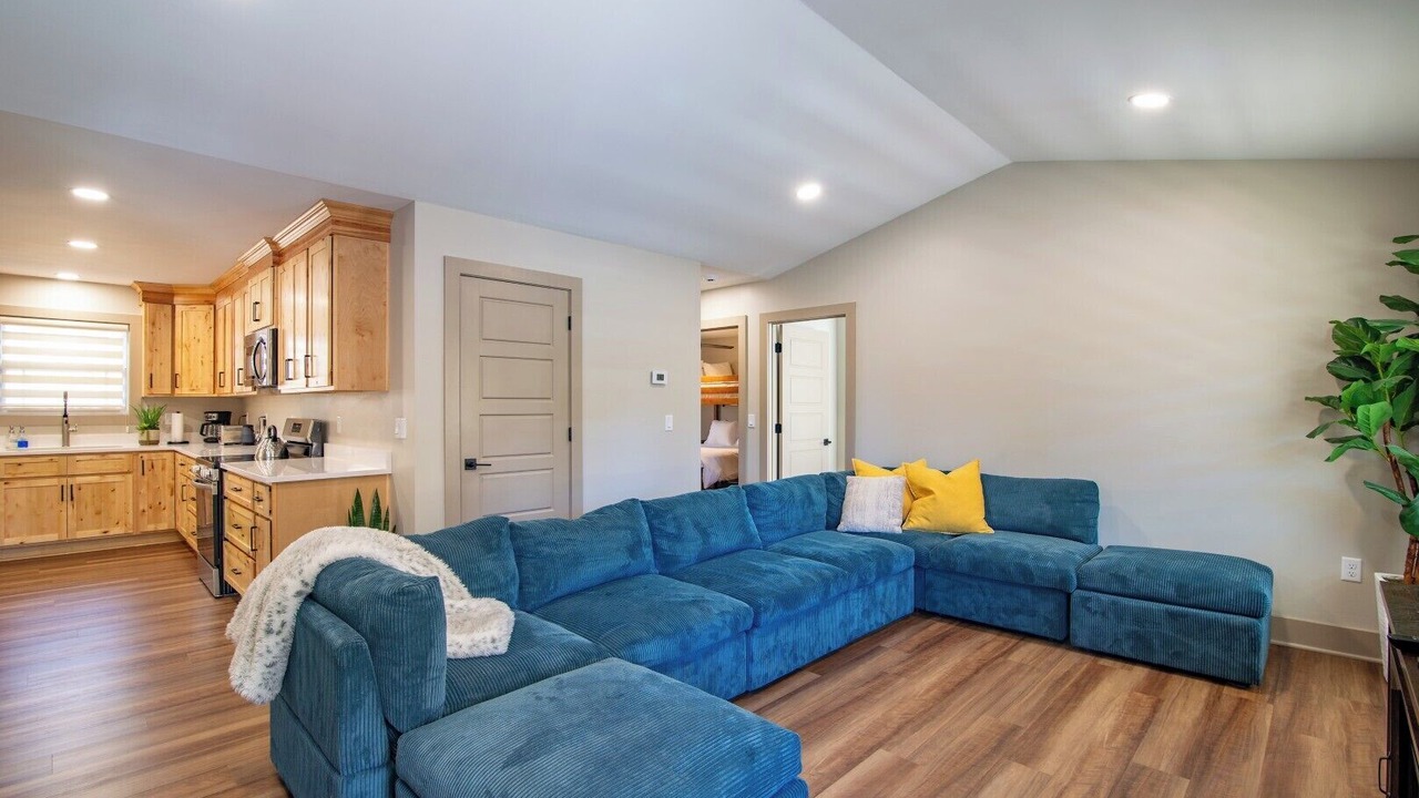 Photo of Livingroom in Elizabethtown