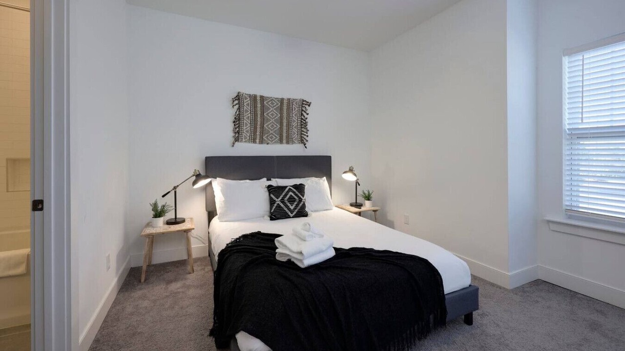 Photo of Bedroom in Charlotte Park