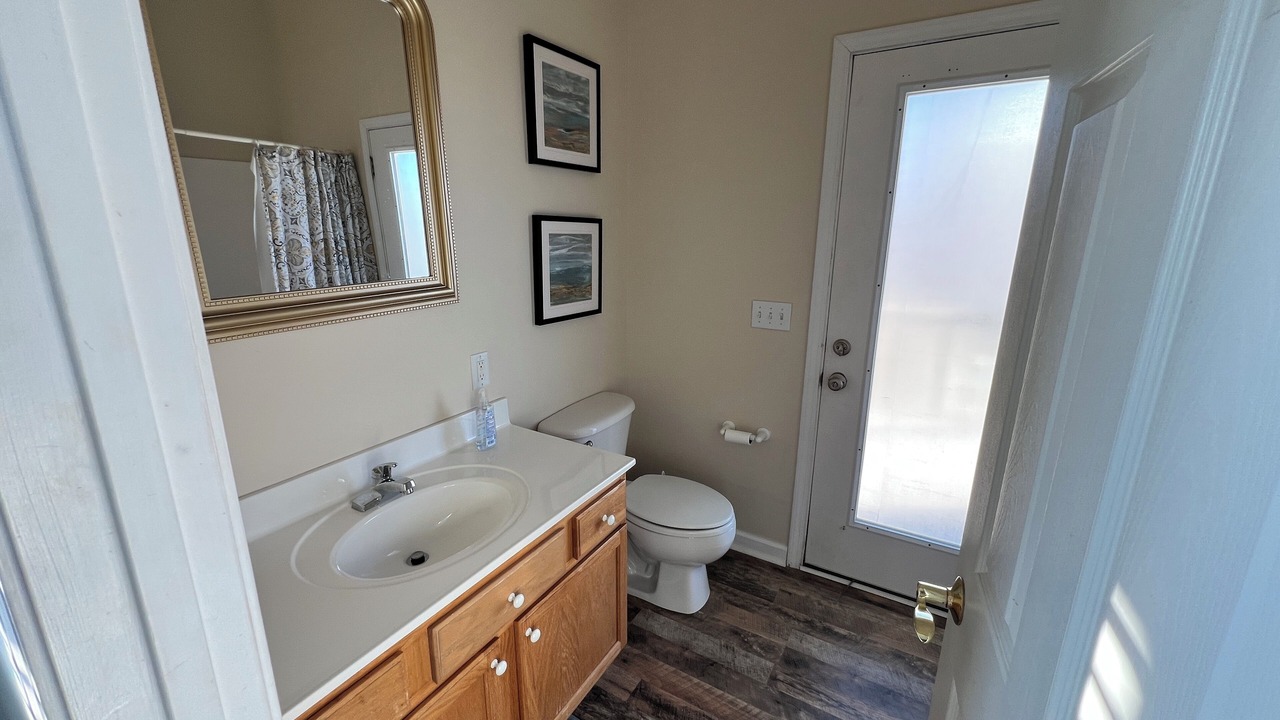 Photo of Bathroom in Hatteras