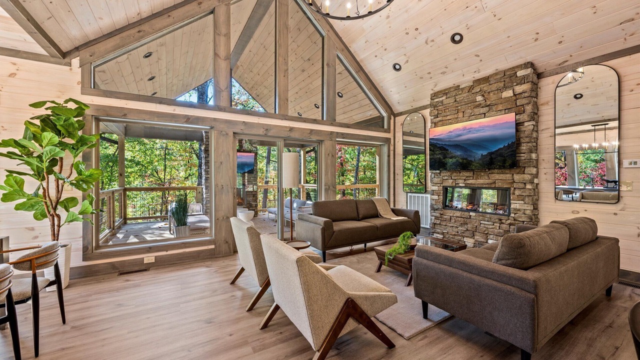 Photo of Livingroom in Wears Valley