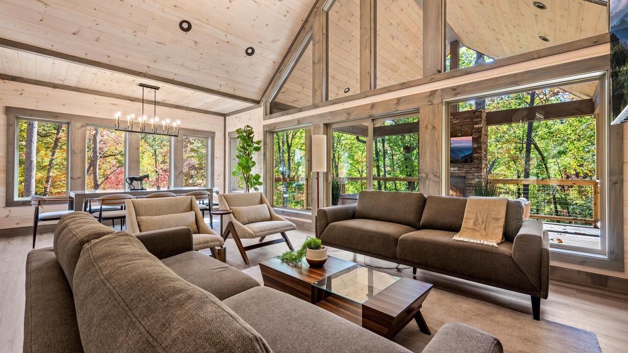 Photo of Livingroom in Wears Valley