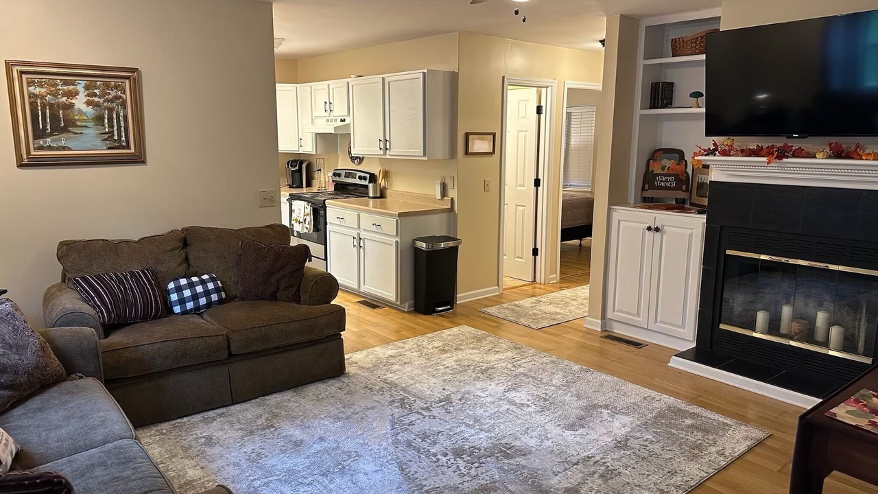 Photo of Livingroom in Tallassee