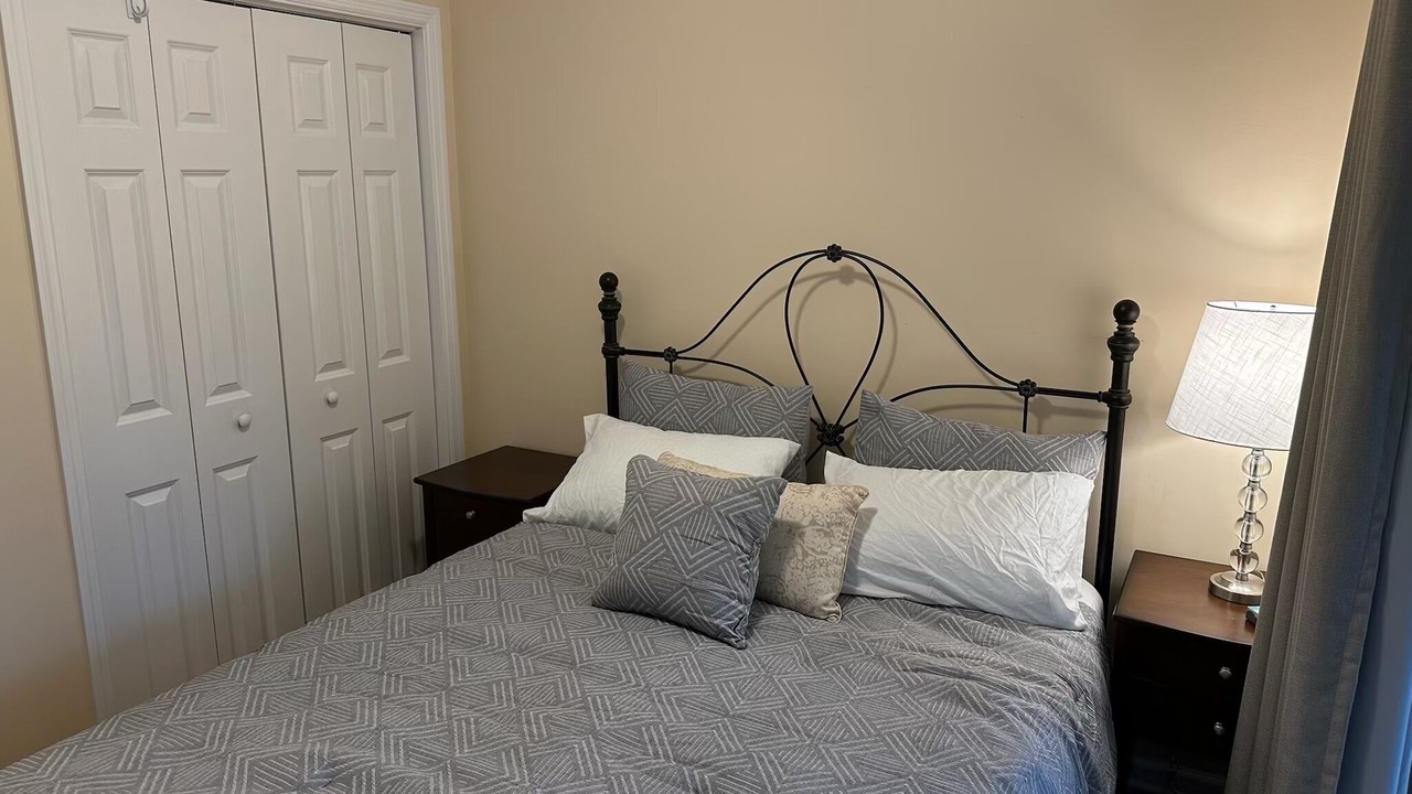 Photo of Bedroom in Tallassee