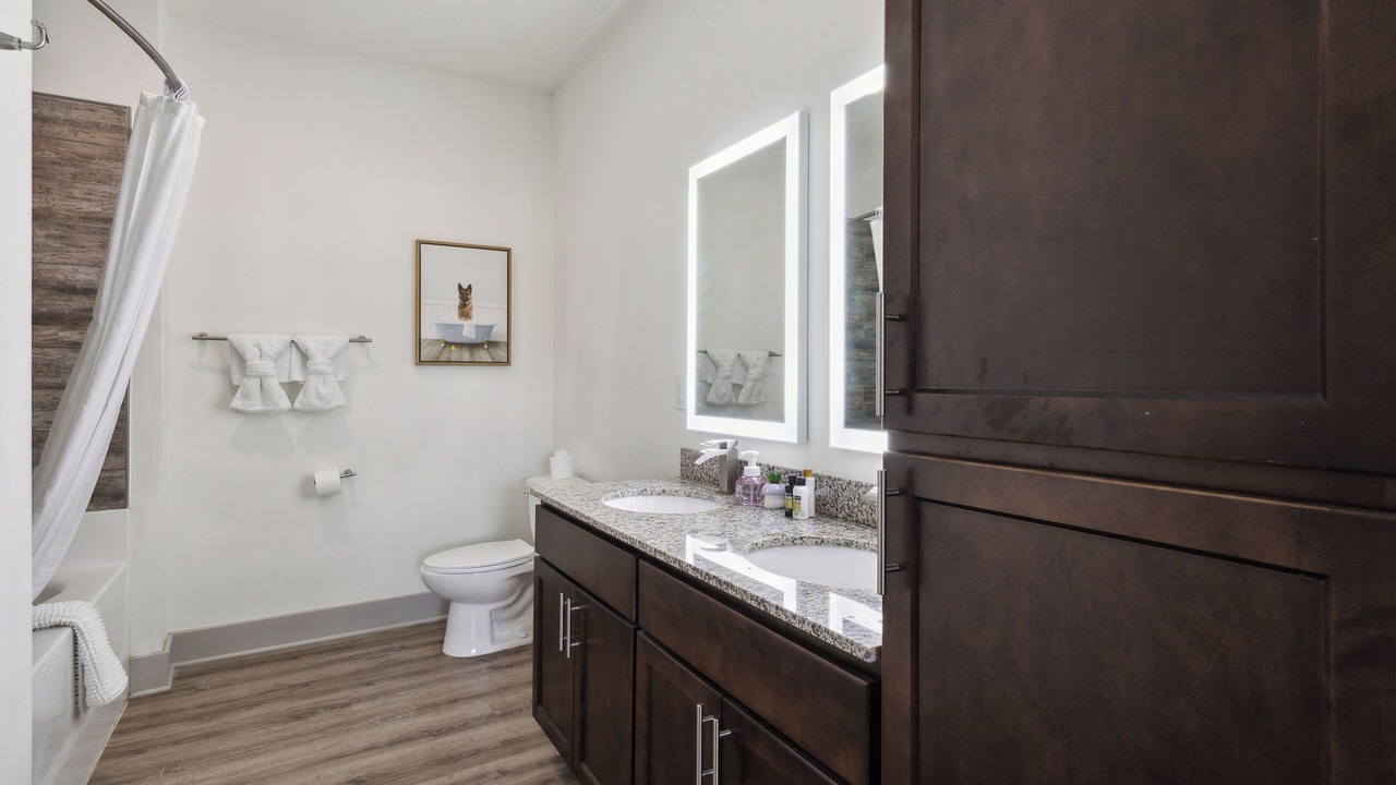 Photo of Bathroom in Farragut