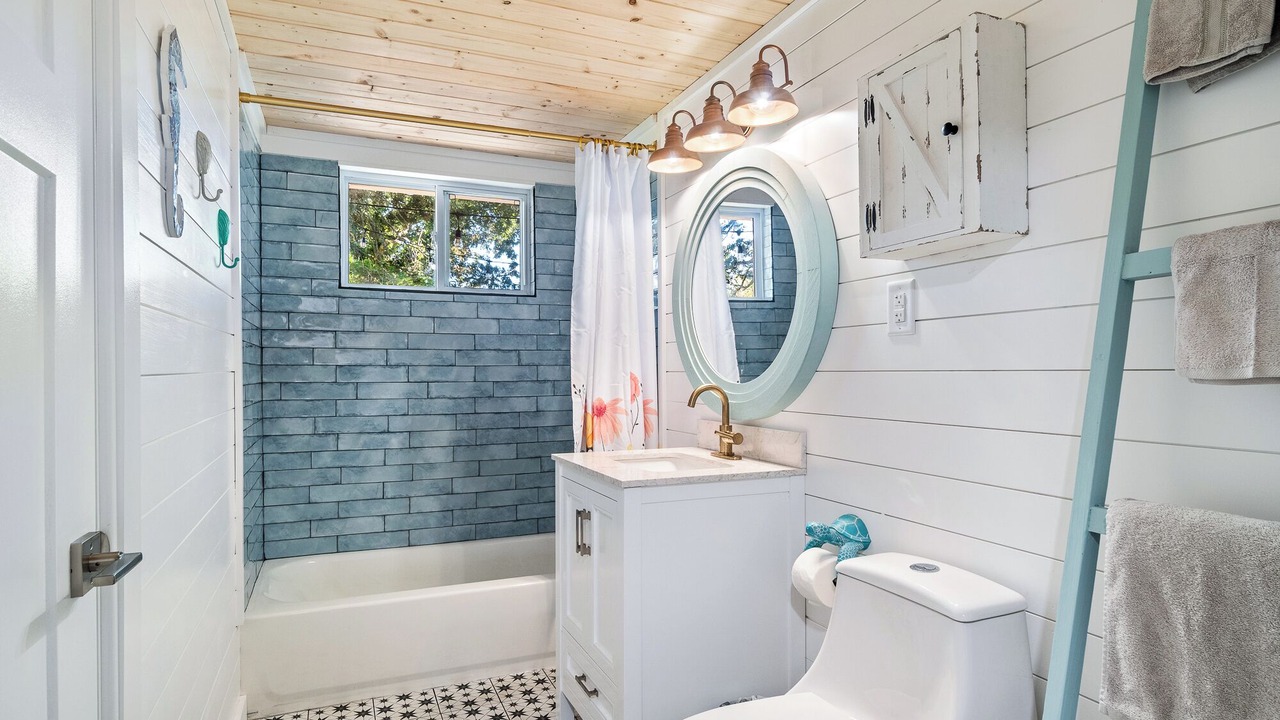 Photo of Bathroom in Morehead City