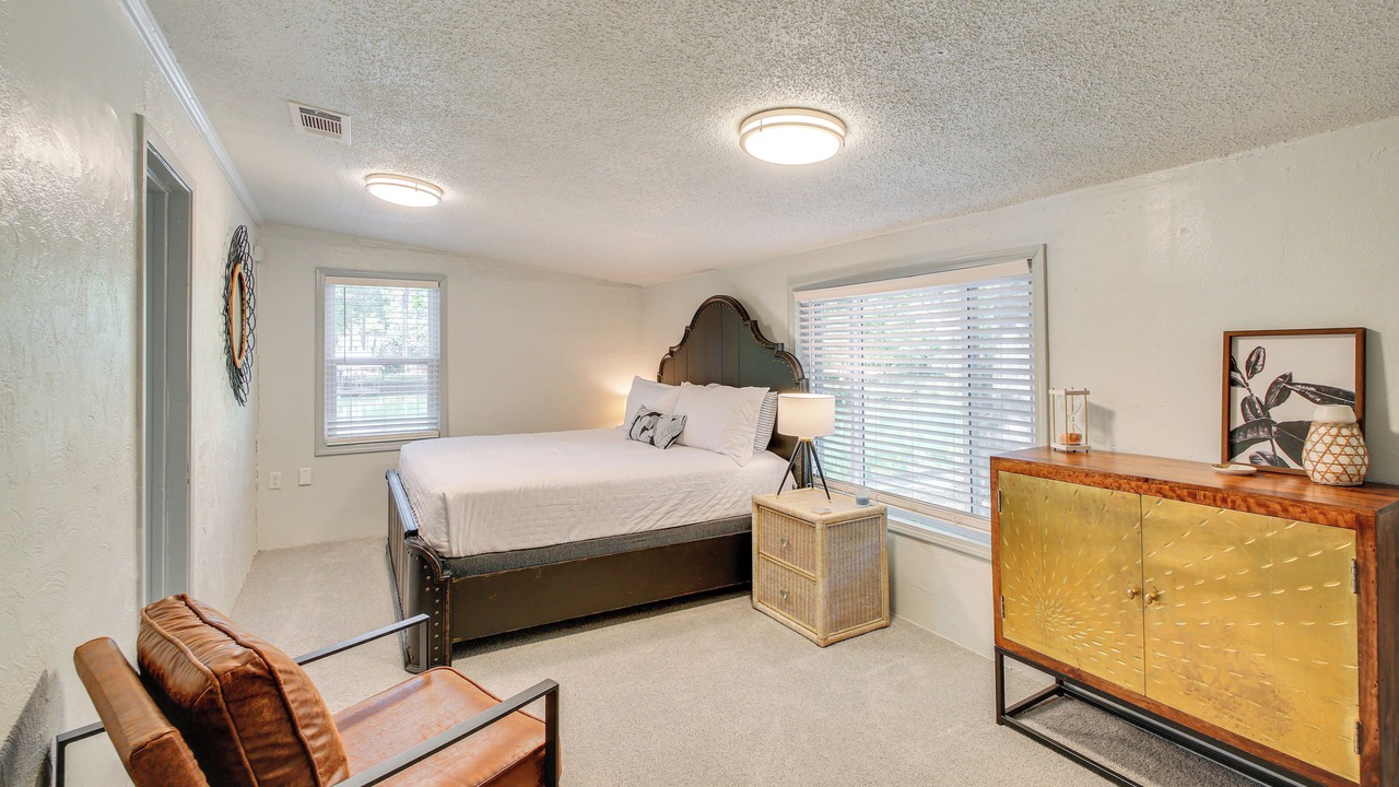 Photo of Bedroom in Mid America