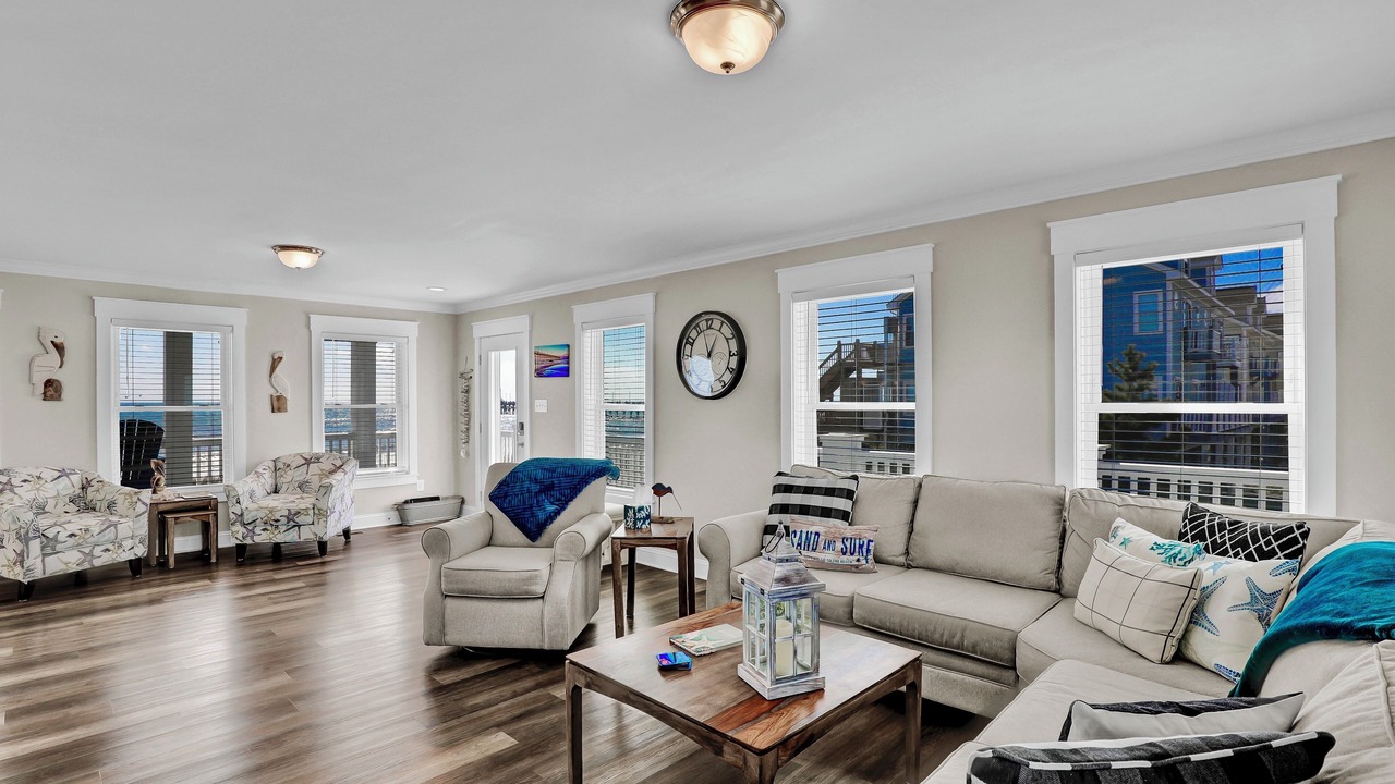 Photo of Livingroom in North Topsail Beach