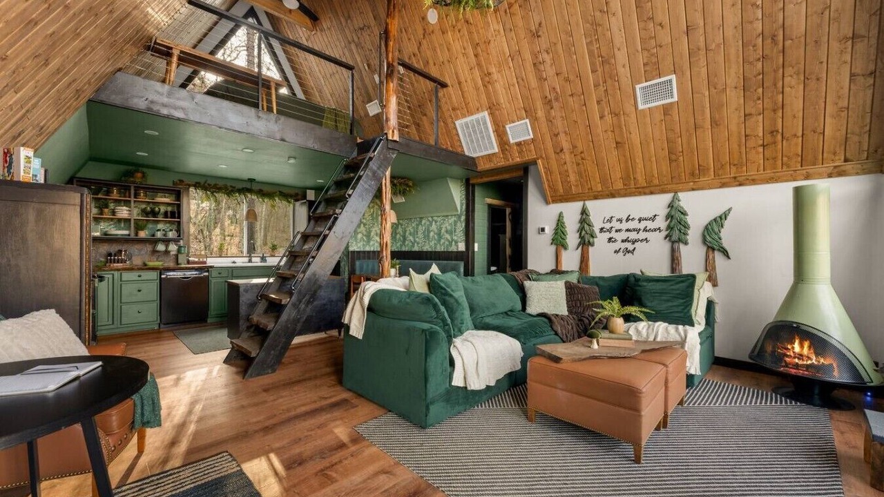 Photo of Livingroom in Board Camp