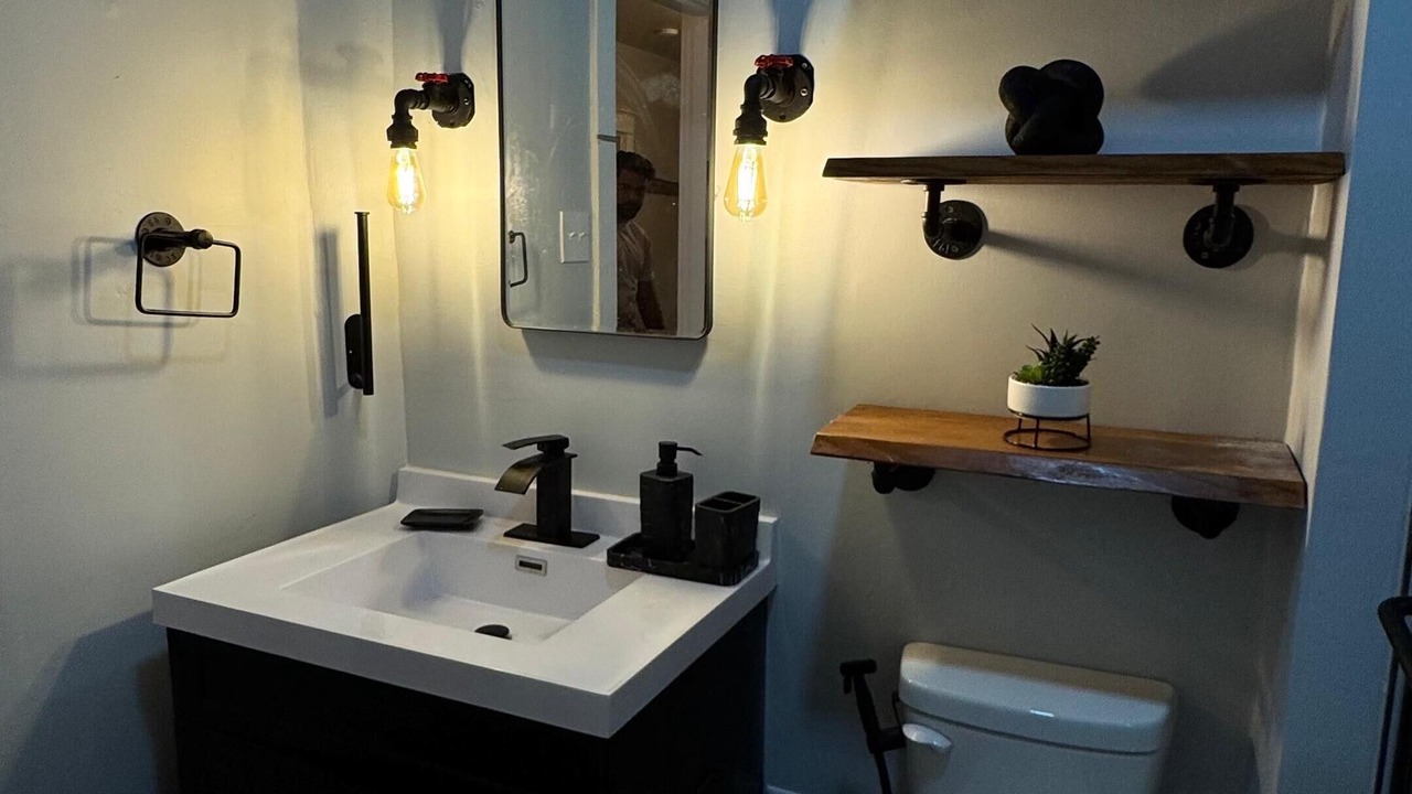 Photo of Bathroom in Clifton Heights