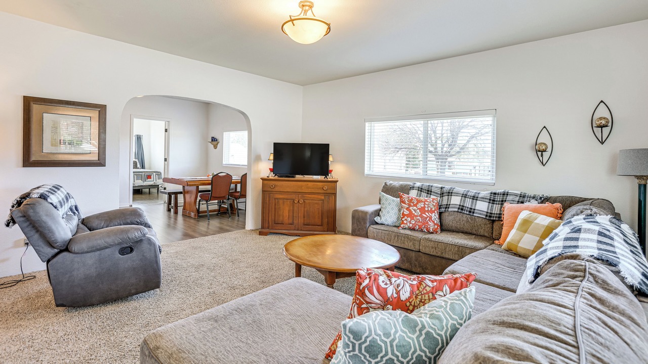 Photo of Livingroom in Kiowa
