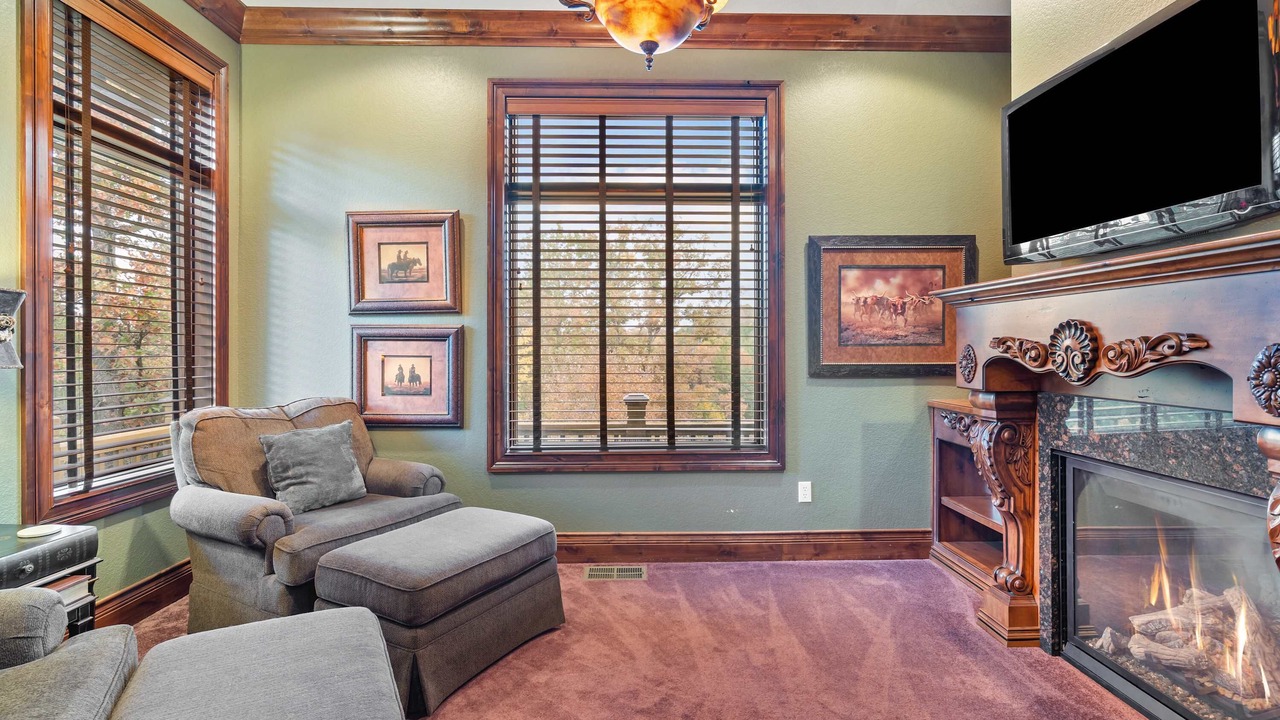Photo of Livingroom in Branson Theater District
