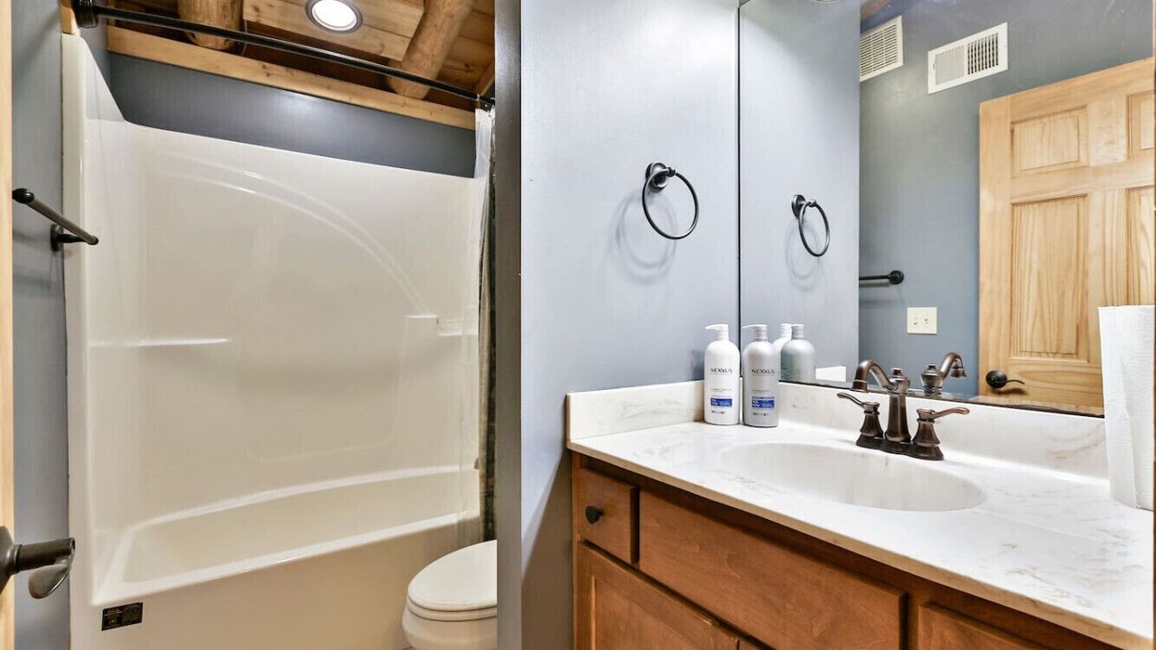 Photo of Bathroom in Shelbyville