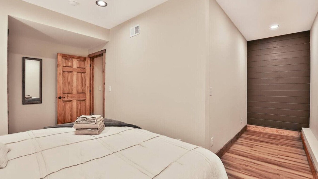 Photo of Bedroom in Shelbyville