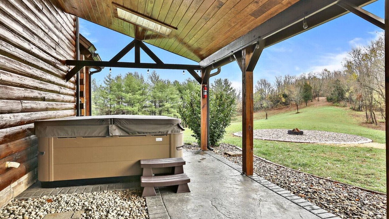 Photo of Patio Balcony in Shelbyville