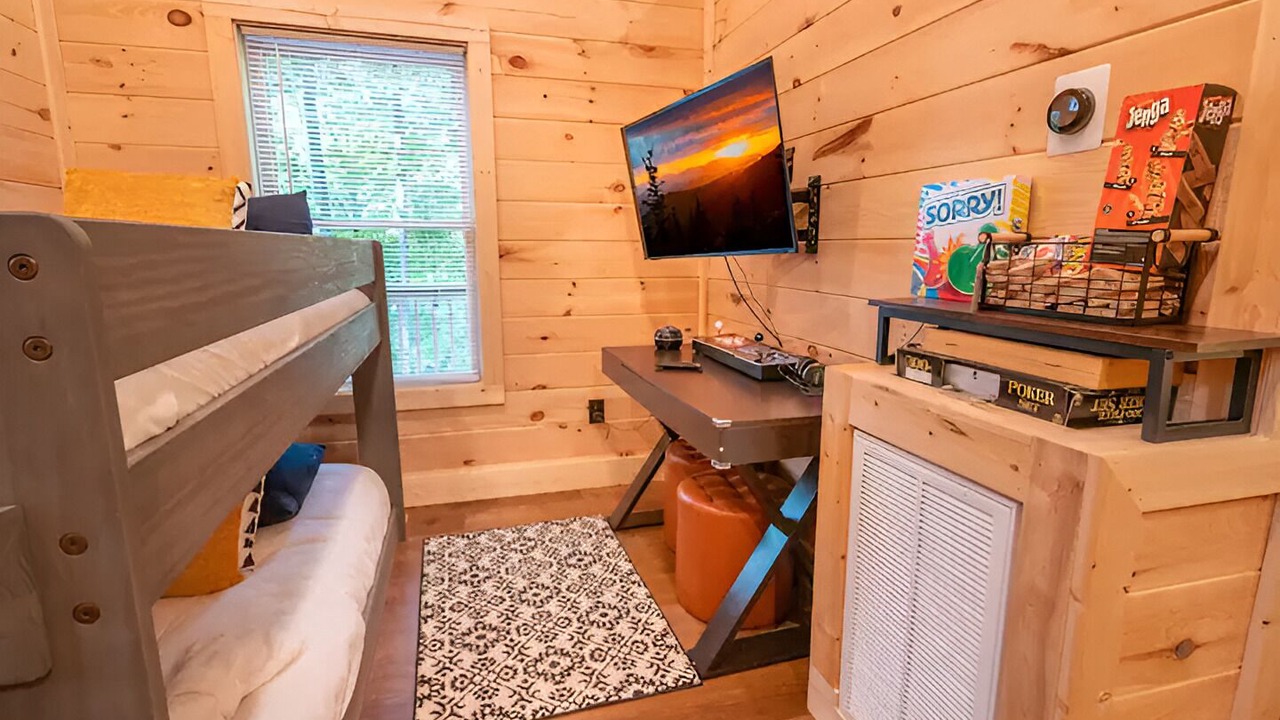 Photo of Bedroom in Smoky Mountains
