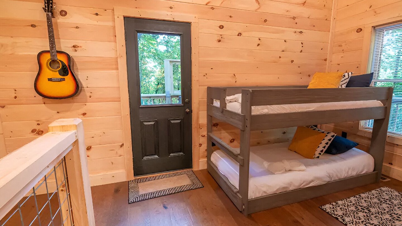 Photo of Bedroom in Smoky Mountains