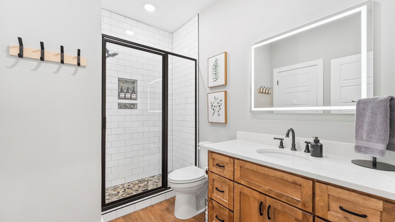 Photo of Bathroom in Walnut Shade