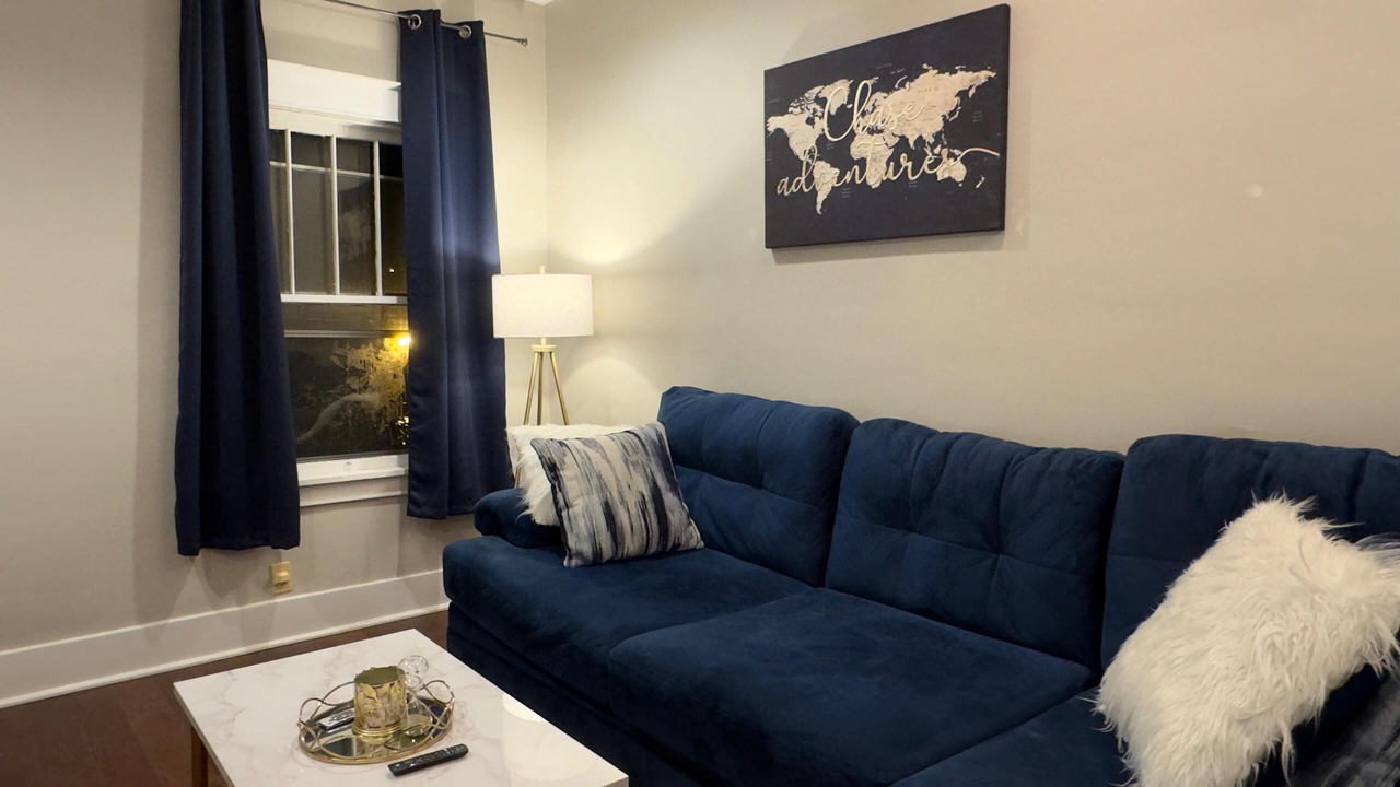 Photo of Livingroom in Clifton Heights
